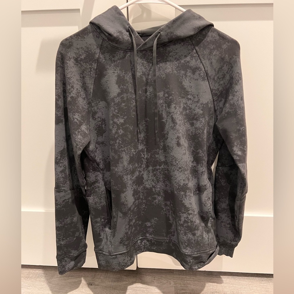lululemon hoodie